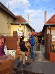 Missionsreise in die Stadt Levice, auspacken