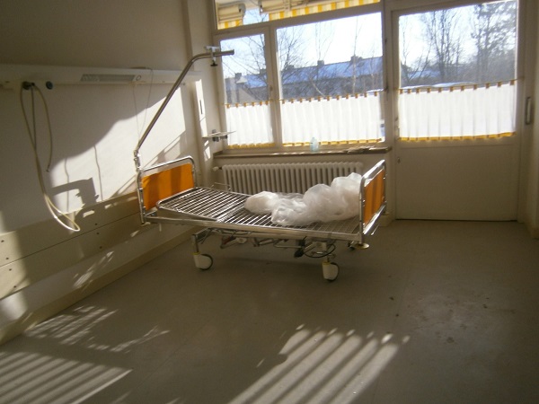 Krankenhausbett 3, Betten