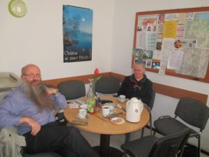 Frank Seidler und Elisabeth Kunze im Büro-Ukrainehilfe