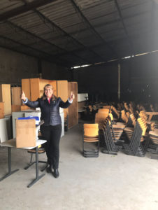Direktorin einer Schule in der Ukraine 2- verteilt