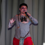 Reise, Comedian