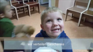 Kleiner Junge Waisenhaus - Krankenhaus
