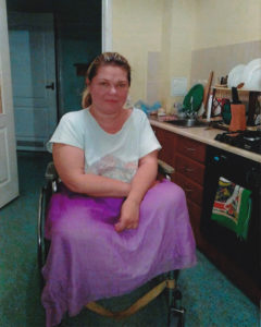Osthilfe, Frau im Rollstuhl