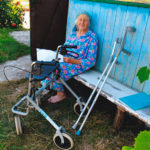 Osthilfe, alte Frau im Rollstuhl