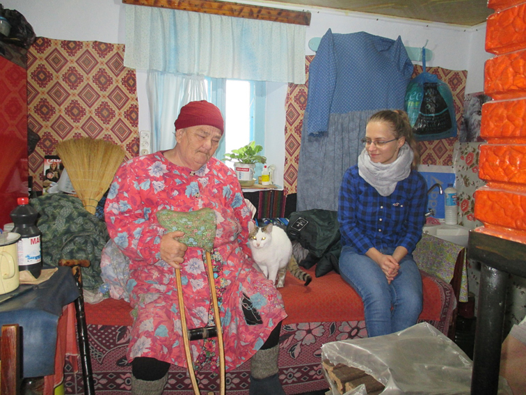 Hausbesuch Maria in Wohnung- Moldawien